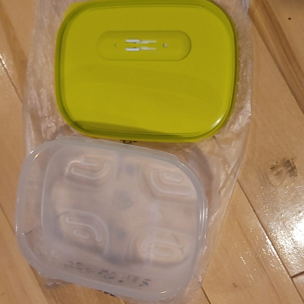Tupperware Fridgesmart Small New - Picture 7 of 9